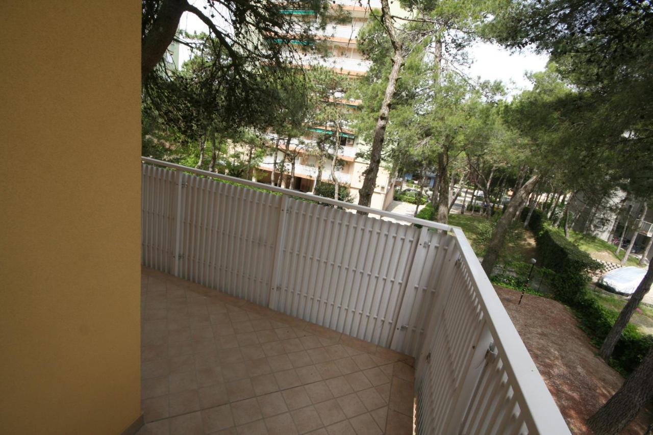 Ba- Tintoretto Apartments - Lignano Sabbiadoro Exterior photo